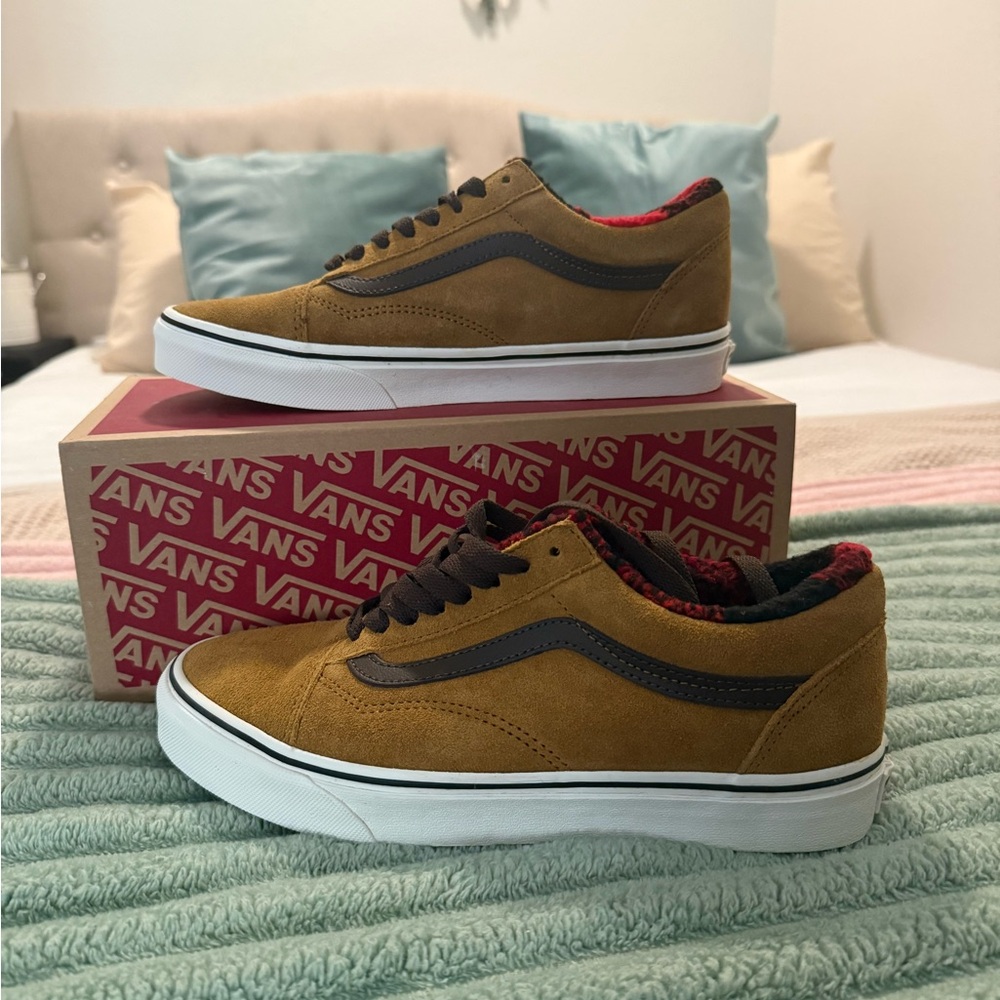Vans Men's Tan and Black Sneakers